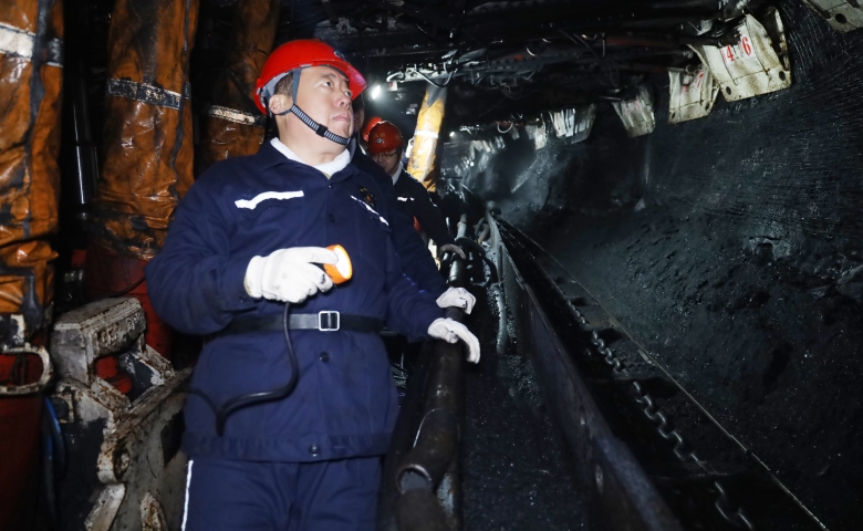 韓福生在益新礦調(diào)研檢查時(shí)強(qiáng)調(diào) 牢固樹(shù)立“安全第一...